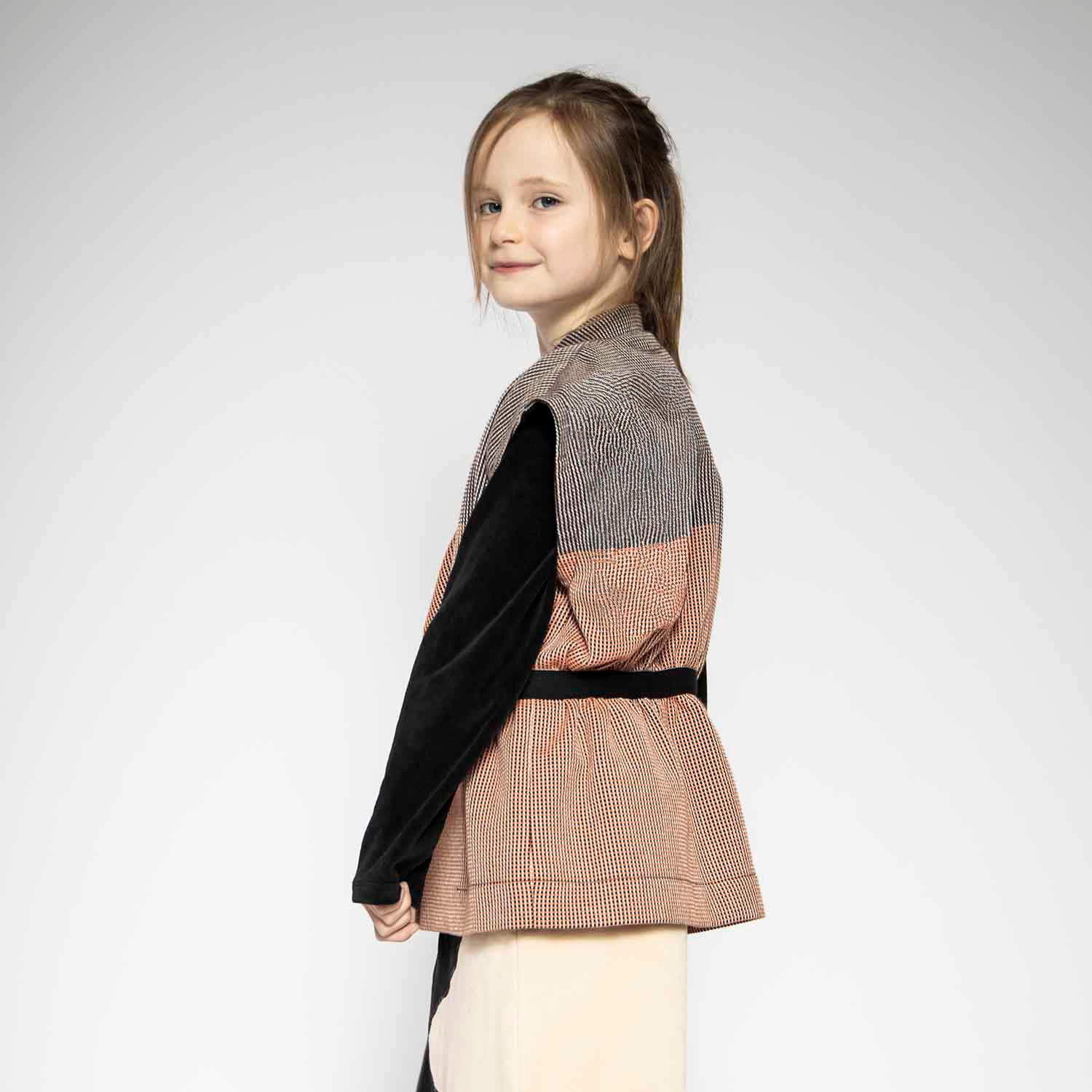 Multicolored Sleveless Jacket with Appliquè