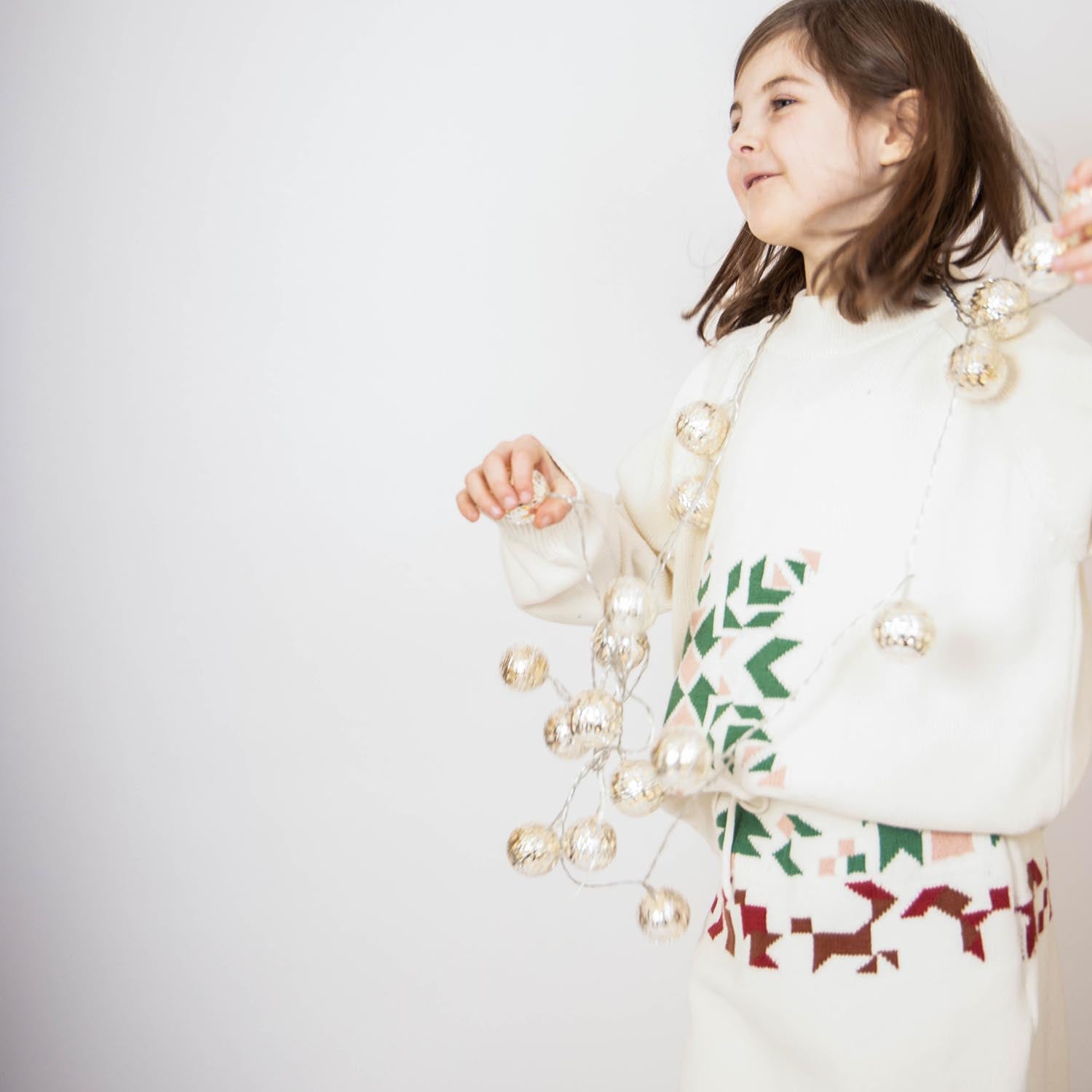 Girls Christmas Skirt with Gifts Motiv