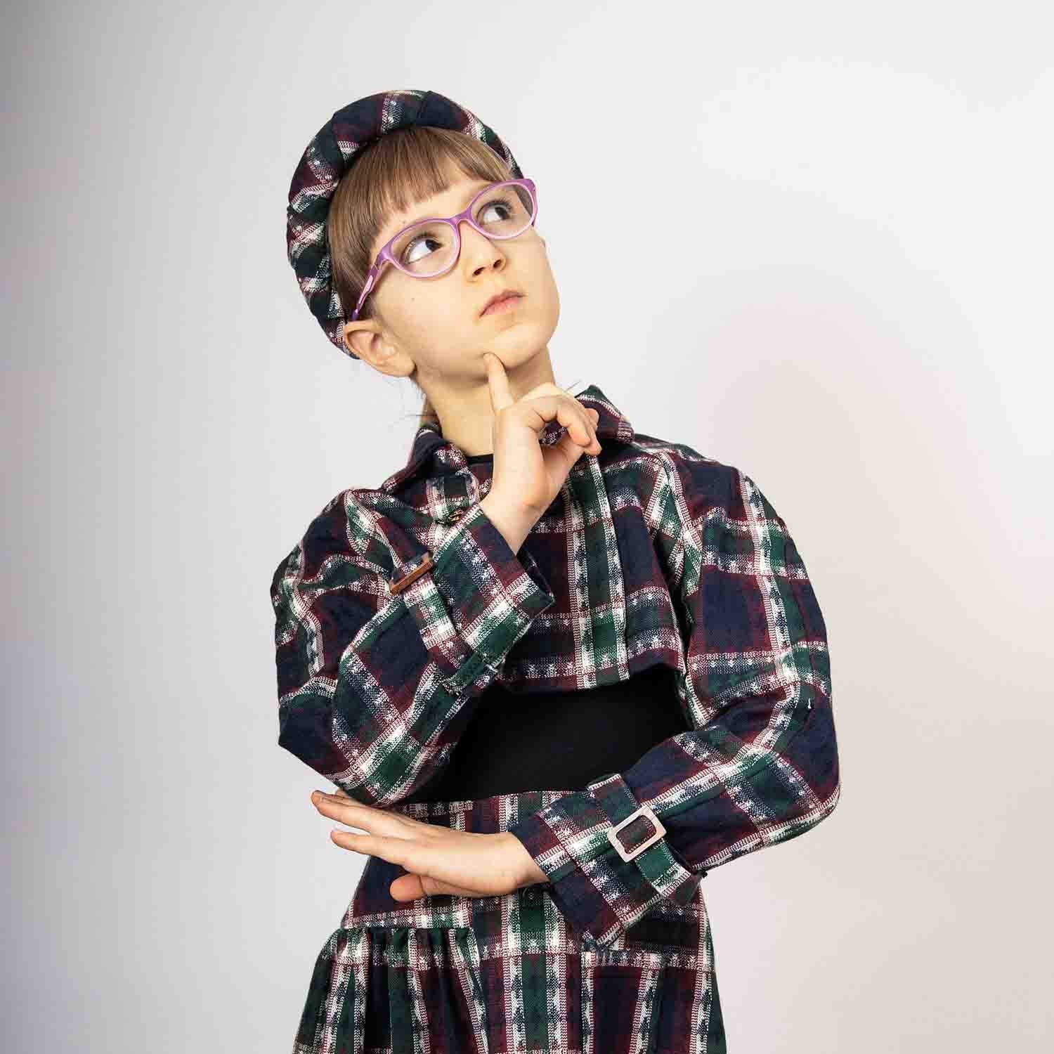 Kinderbolerojasje in rode en groene tartan