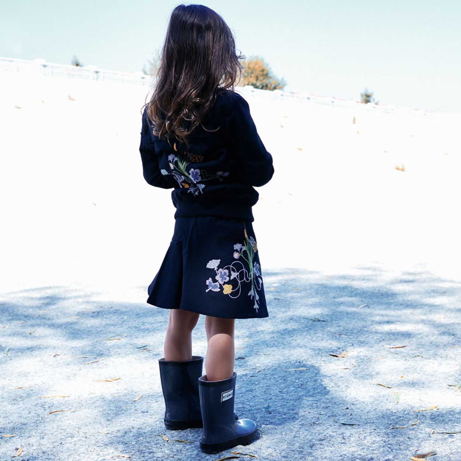 Black Bomber Jacket with Floral Embroidery – view 3 – Infantium Victoria