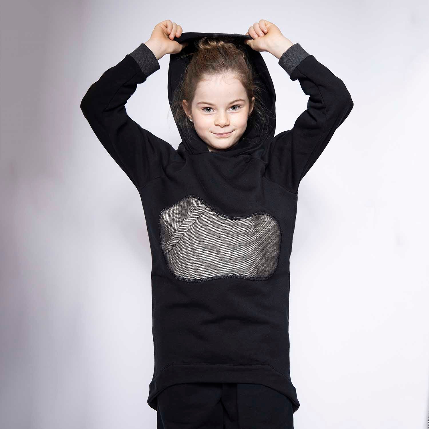 Schwarzer Baumwoll-Hoodie mit Applikation
