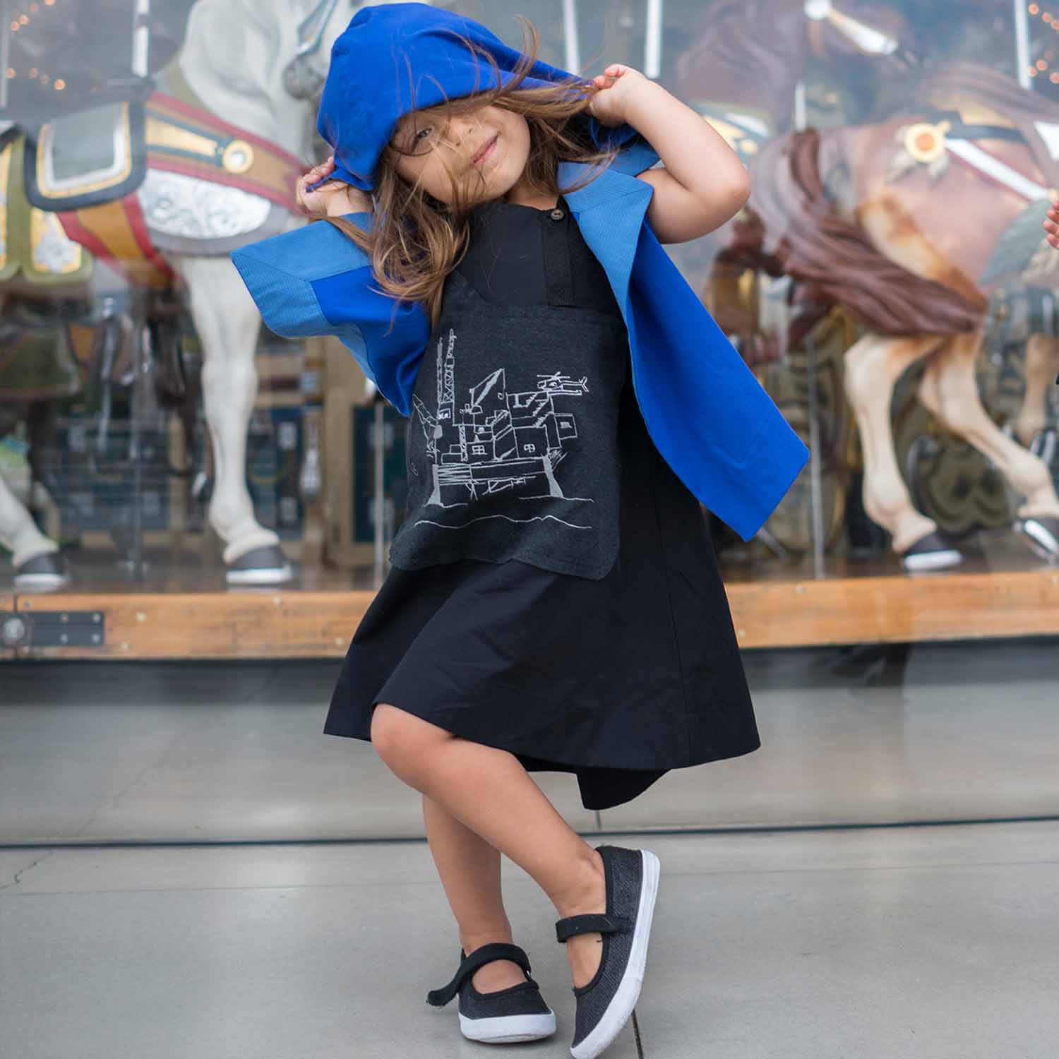 Königsblauer Strand-Cardigan mit Kapuze