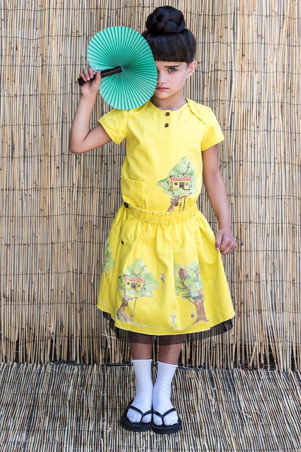 Gele rok met boomhutprint