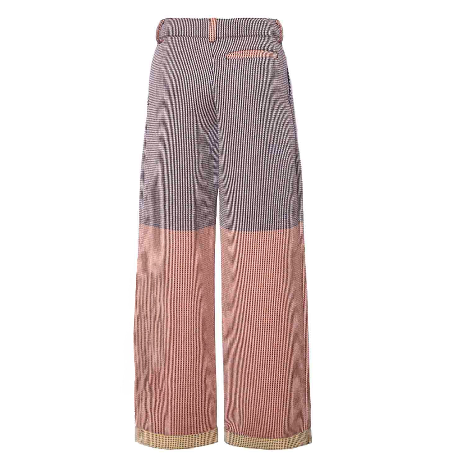 Mehrfarbige Hose mit Applikation